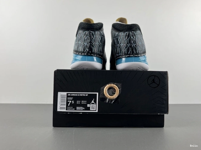 Bmlin Jordan 318376-041 23 UNC 0823